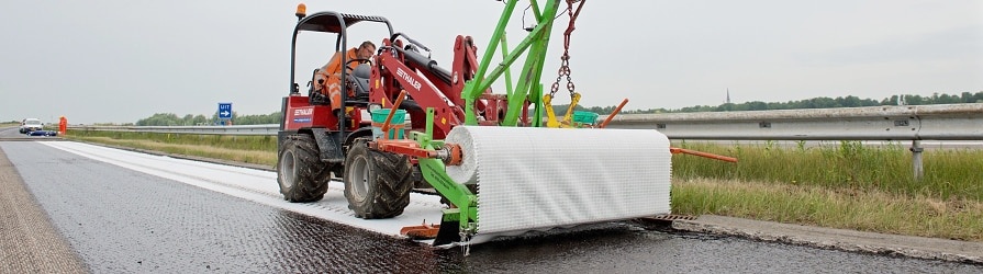 Kompozitok aszfalt burkolat megerősítéséhez