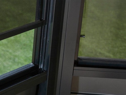 Charleston 1212 (antracitszín)