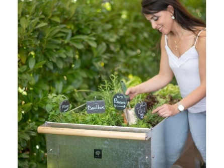 Herstera Garden Swivel 216 l