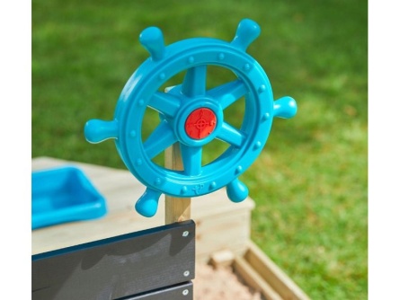 Kalózhajó formájú homokozó